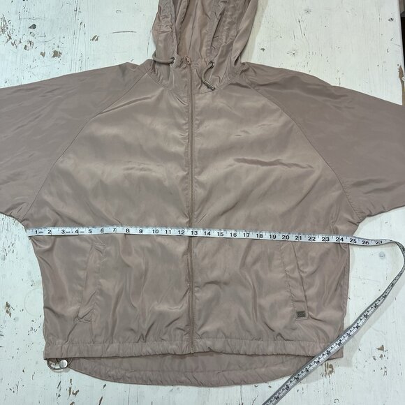 Sold - Picture 6 of 12